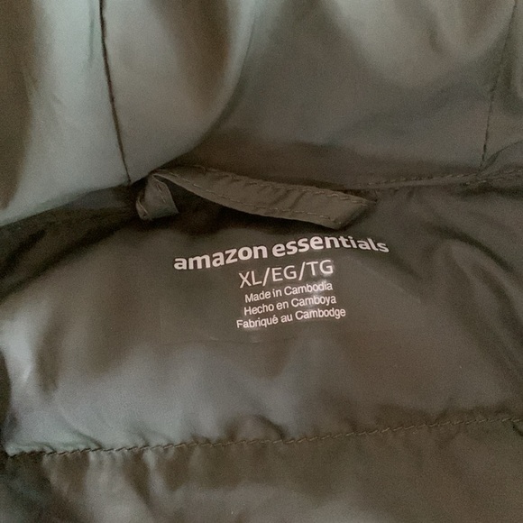 Amazon Essentials Women's Lightweight Water-Resistant Hooded Puffer Coat Size XL - Picture 5 of 13